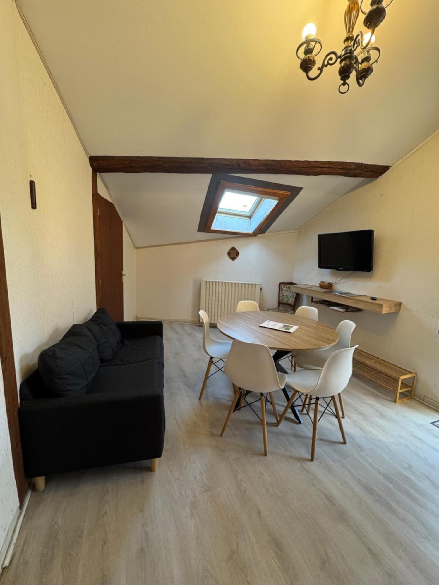 Villa Aucairn à Château-Verdun Extérieur photo