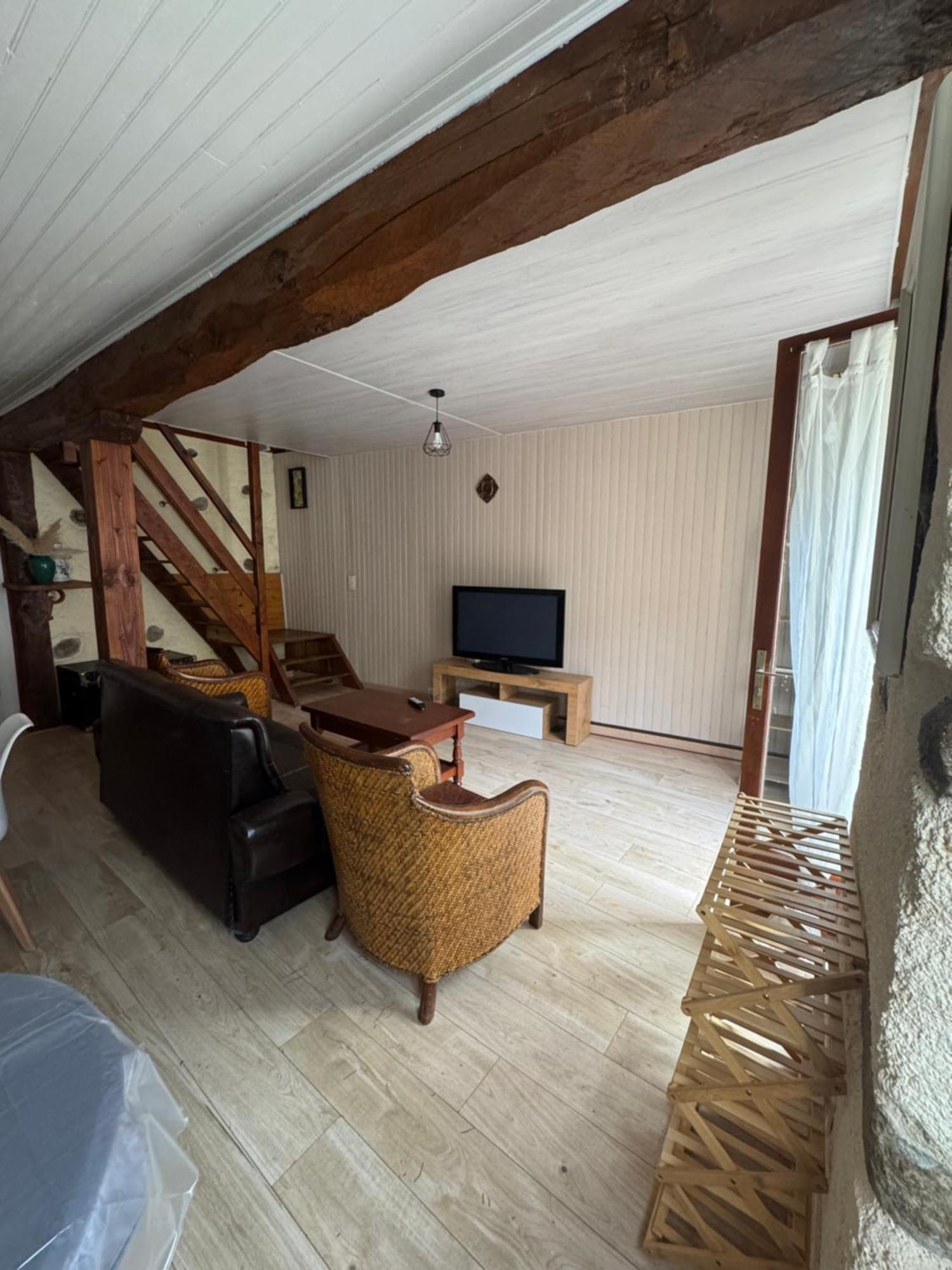 Villa Aucairn à Château-Verdun Extérieur photo